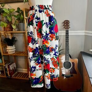 Vintage 80s Maxi Skirt White with Bold Floral Tropical Caribbean Size Small